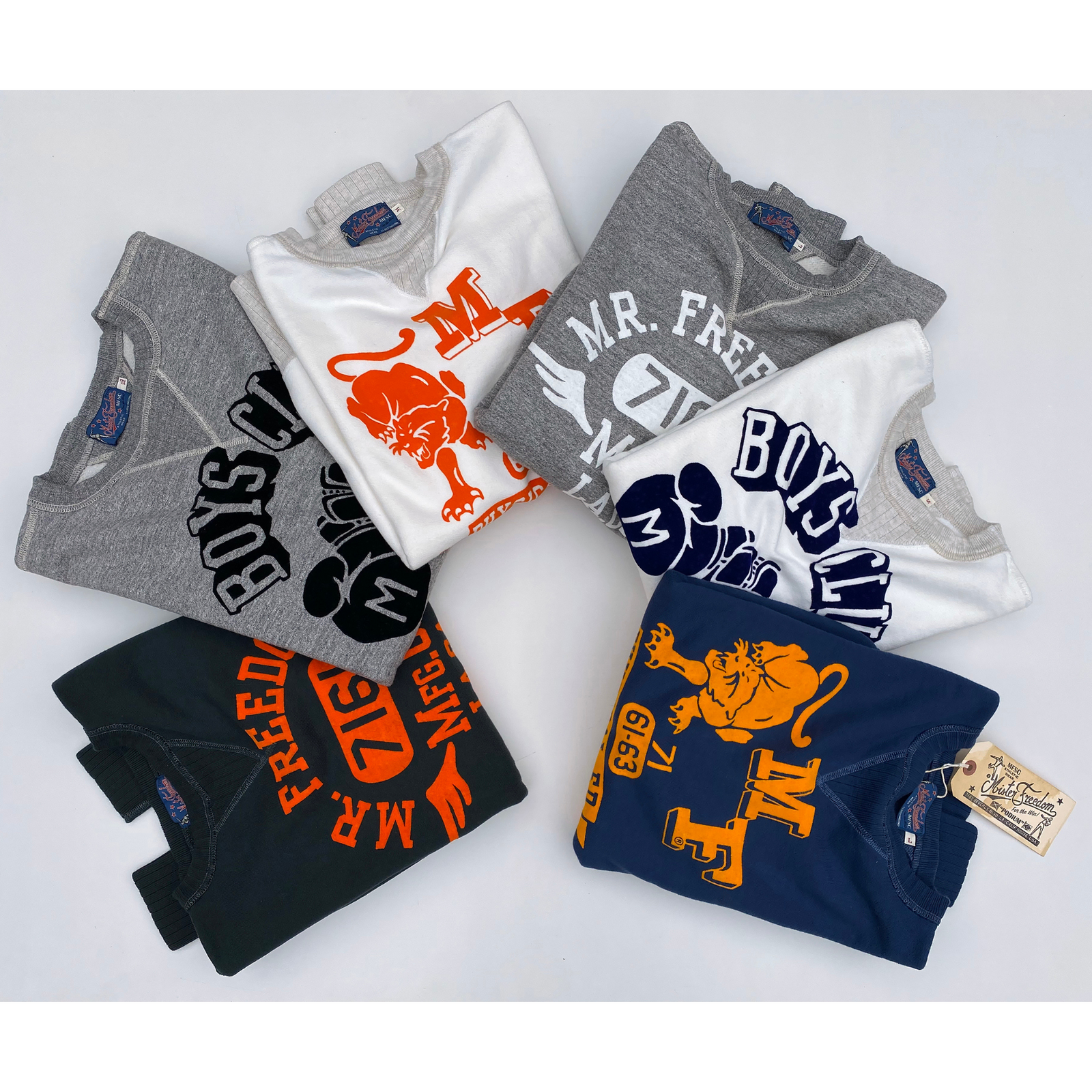 The Medalist Sweatshirt - White 